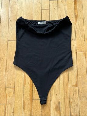 Aritzia Babaton Black Strapless Tube Bodysuit Size Large